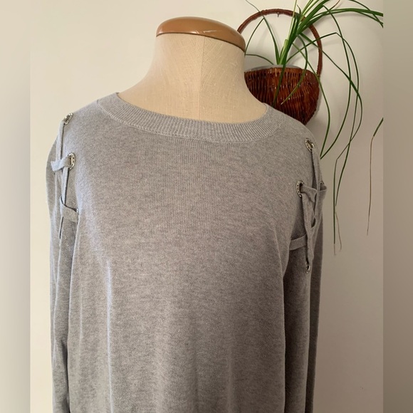 Michael Kors NWT Lace-Up Grey Crewneck Sweater L - Picture 9 of 16